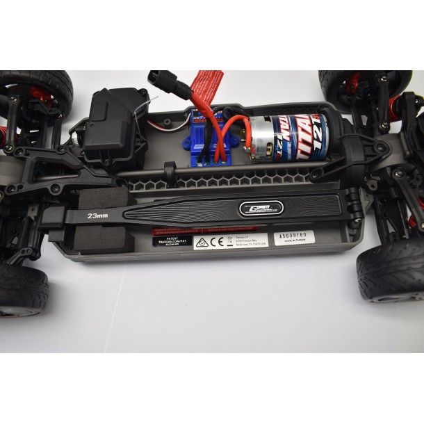 ALUMINUM BATTERY HOLD-DOWN PLATE FOR TRAXXAS 1/10 4-TEC 3.0 CORVETTE STINGARY