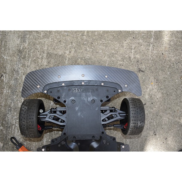 CARBON FIBER FRONT CHASSIS FOR ARRMA 1/7 INFRACTION / LIMITLESS V2