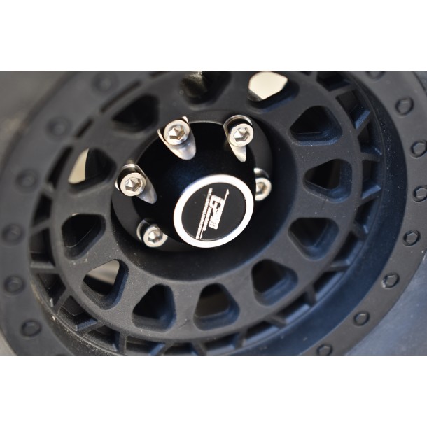 ALUMINUM SILVER INLAY DESIGN WHEEL LOCK FOR AXIAL 1/6 SCX6