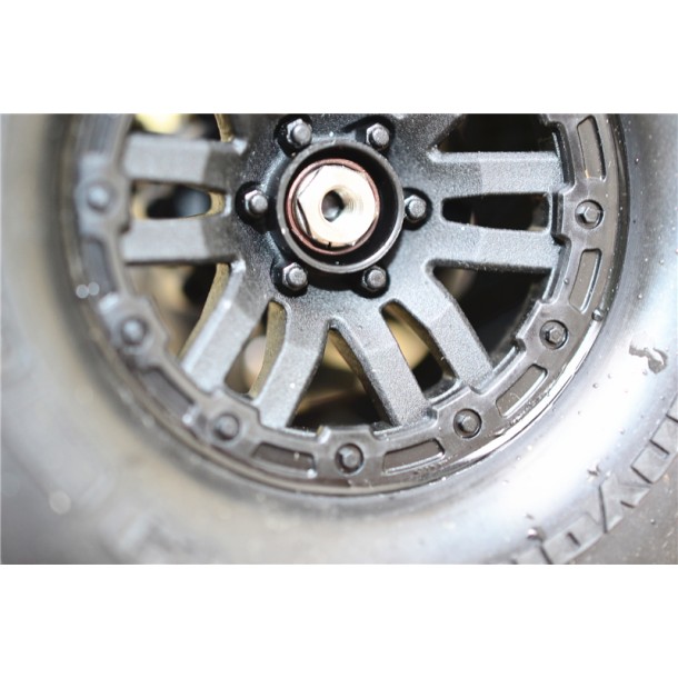 ALUMINUM HEX ADAPTERS 12MM THICK--TRX4010/12MM