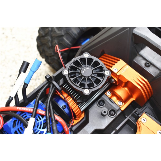 ALUMINUM MOTOR HEATSINK WITH COOLING FAN FOR TRAXXAS 1/10 MAXX 1.0/2.0